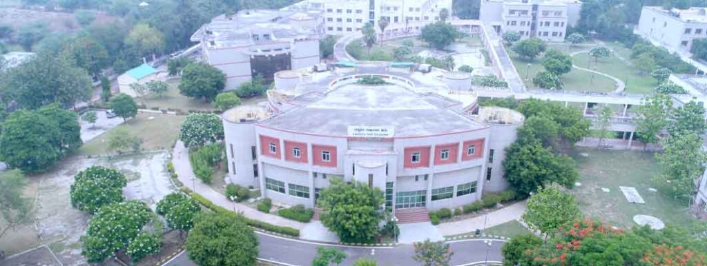 Best Graphic Design Colleges in India | Scope, Fees & Placement 5 csjmu college